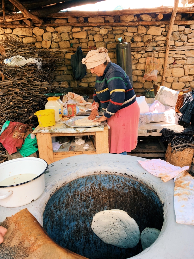 azerbaijan lahij local bread