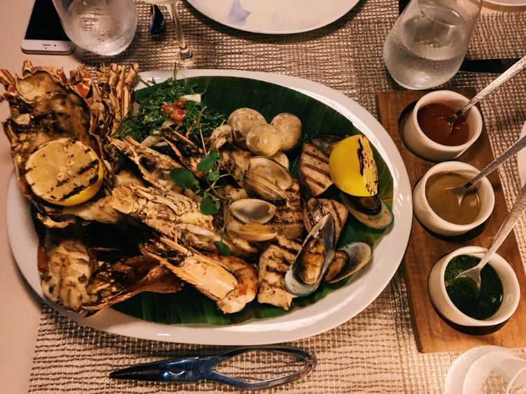 kurumba maldives restaurant seafood