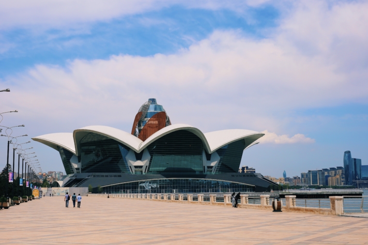 baku Azerbaijan Caspian Waterfront mall