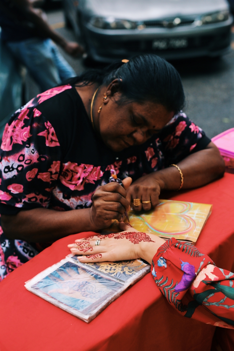 kuala lumpur little india market henna