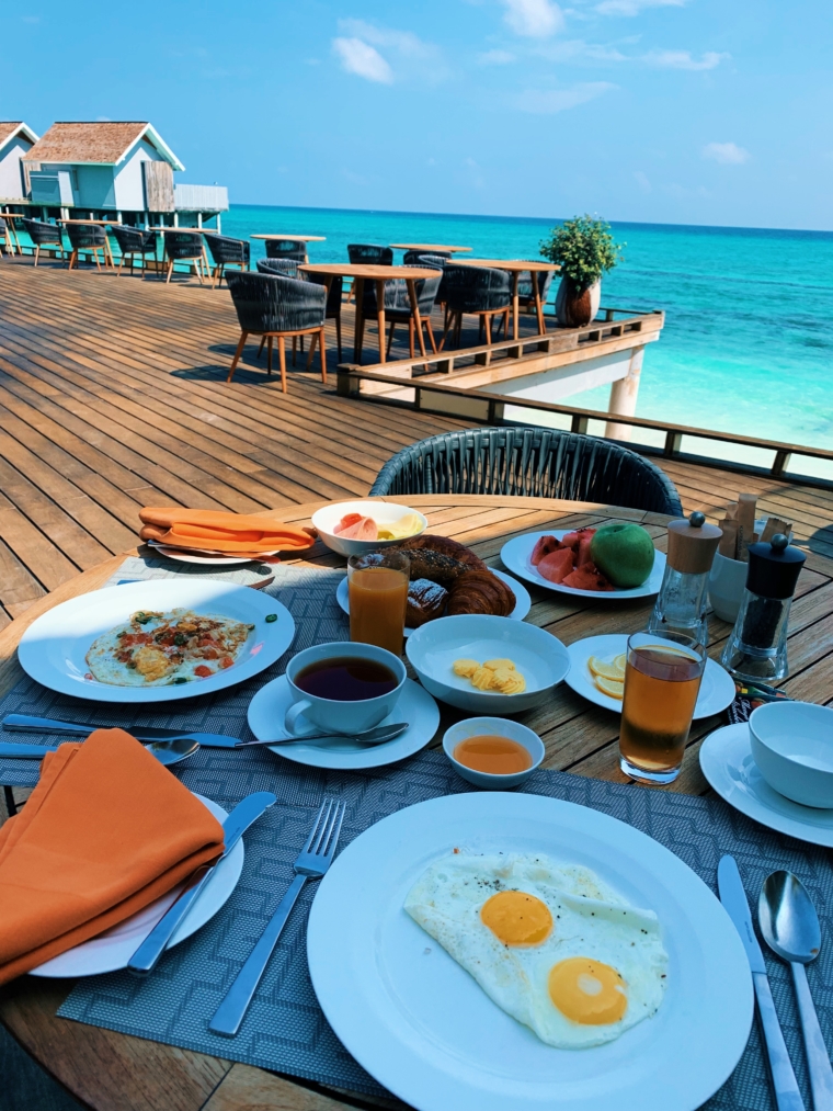 food & drinks Kuramathi Maldives