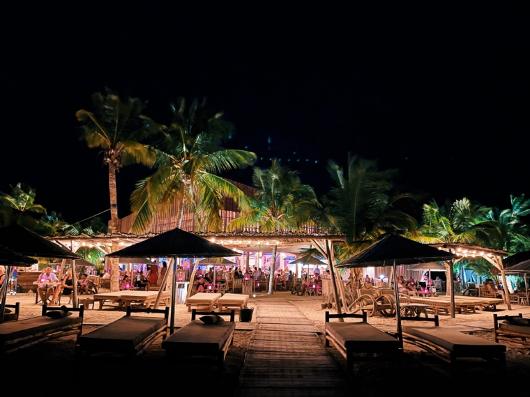 BONAIRE FOOD & DRINKS BEST RESTAURANT BAR