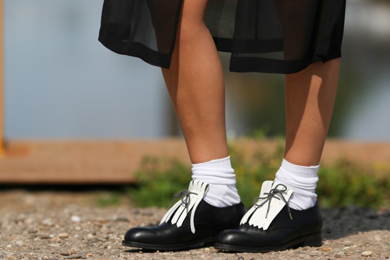 Lederschuhe mit schuh-accessoire