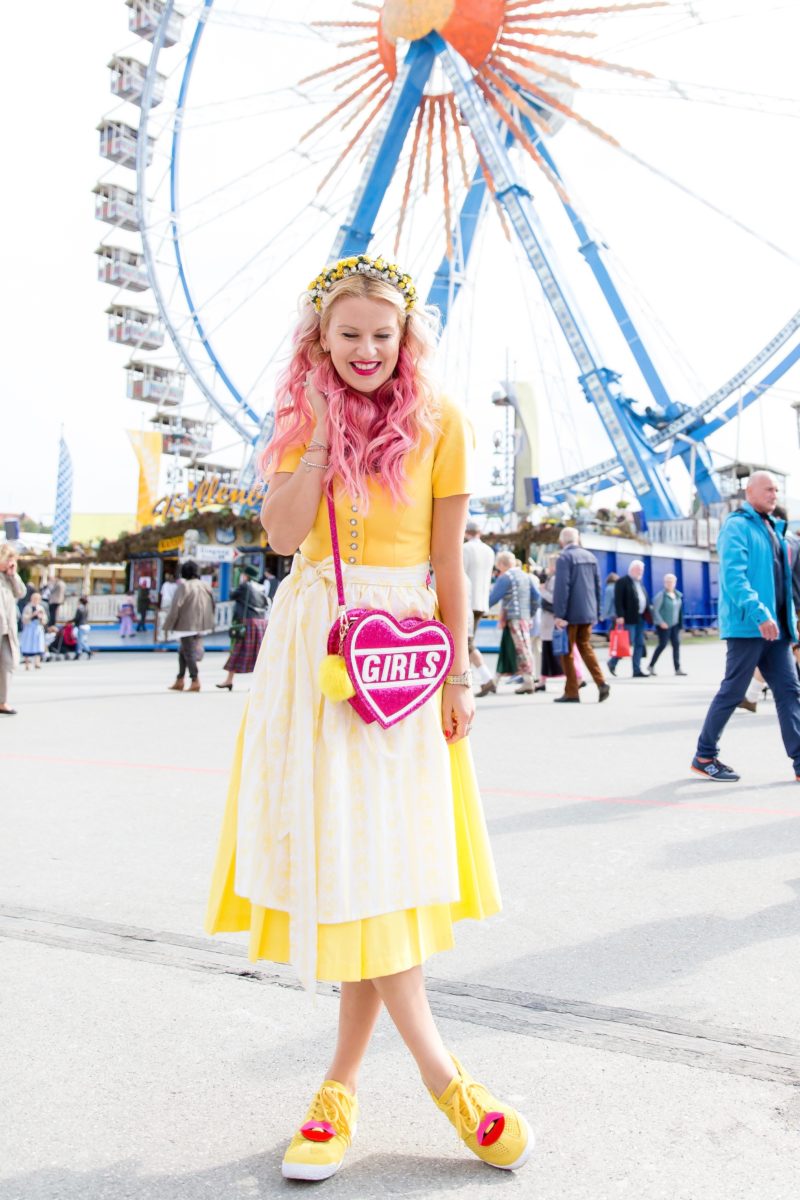 blogwalk oktoberfest 2016 gelbes traditionelles dirndl limberry