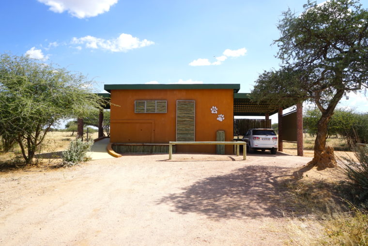 OKONJIMA AFRICAT PLAINS CAMP VIEW ROOM HOUSE