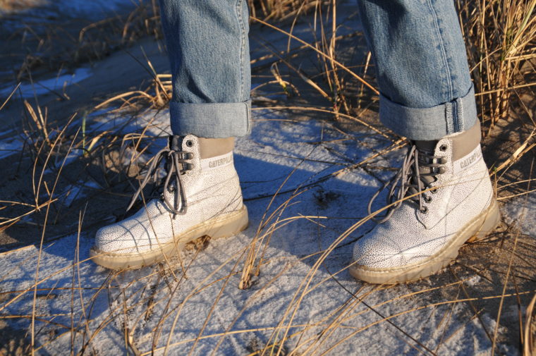 CAT caterpillar footwear white