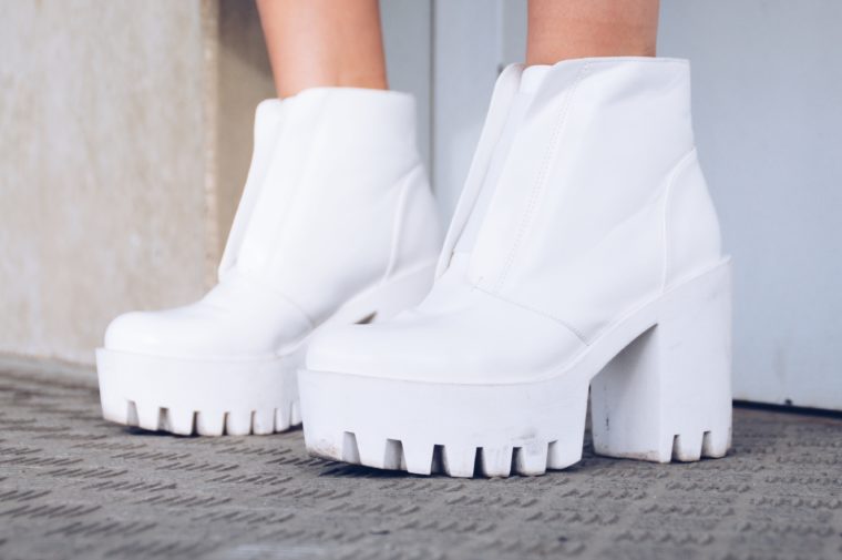 plateau high heels stiefeletten weiß grobe traktor sohle