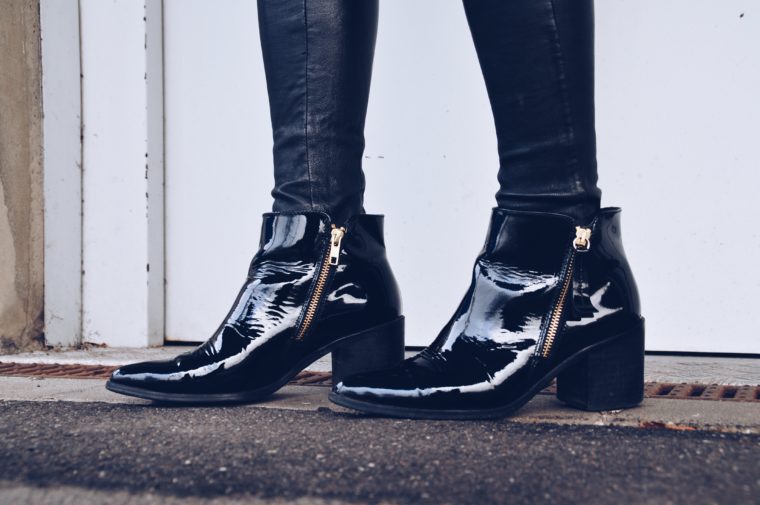 buffalo boots lackleder stiefeletten schwarz