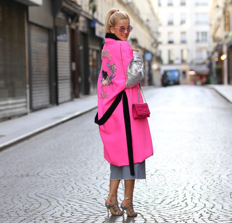 minime paris neon pink coat streetstyle fashionblogger