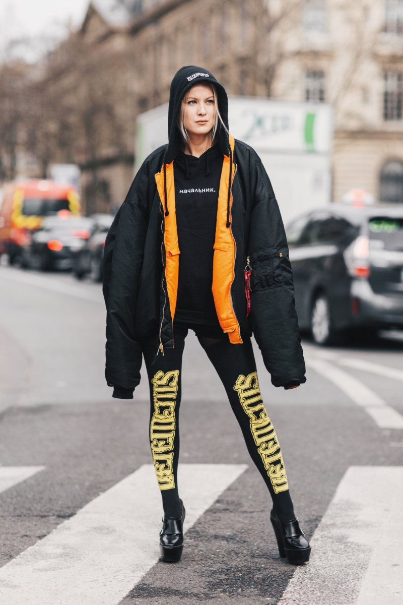 vetements overknee socks black yellow 2017 streetstyle pfw fashion week paris total look vetements luisaviaroma