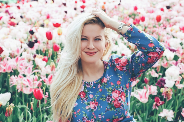 keukenhof shooting tulip fields fashion holland palina kozyrava