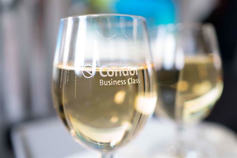 condor business class champagner
