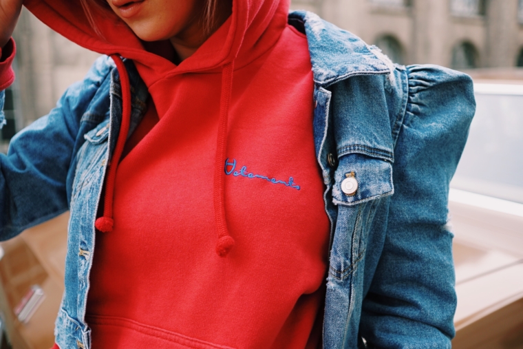 red vetements hoodie sweatshirt close up