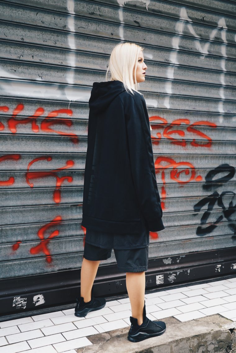 puma, the trainer, black, urban, stretstyle, edgy, paris, pfw, aw16
