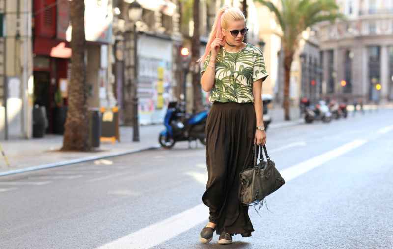 valencia, print shirt, black pants