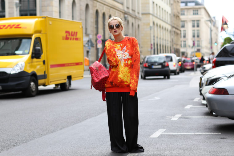 DHL Blogwalk Fashionblogger Streetstyle Vetements
