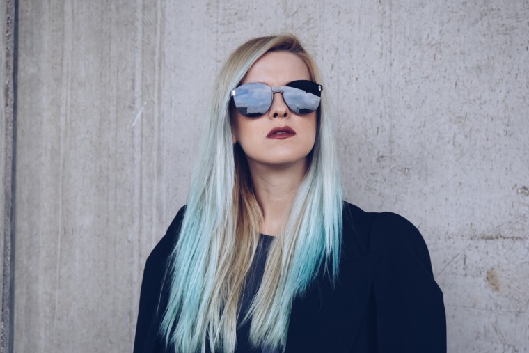 Wolfgang Proksch sonnenbrille schwarz black shades dip dye directions blue lagoon haare hair türkis palina pralina blogwalk alexander wang crop h&m