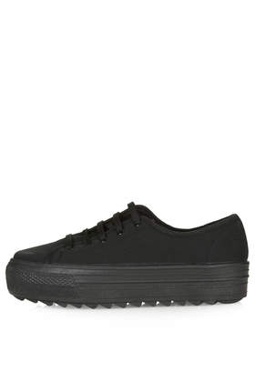 Topshop - TARA Schuhe mit gezackter Profilsohle - Schwarz