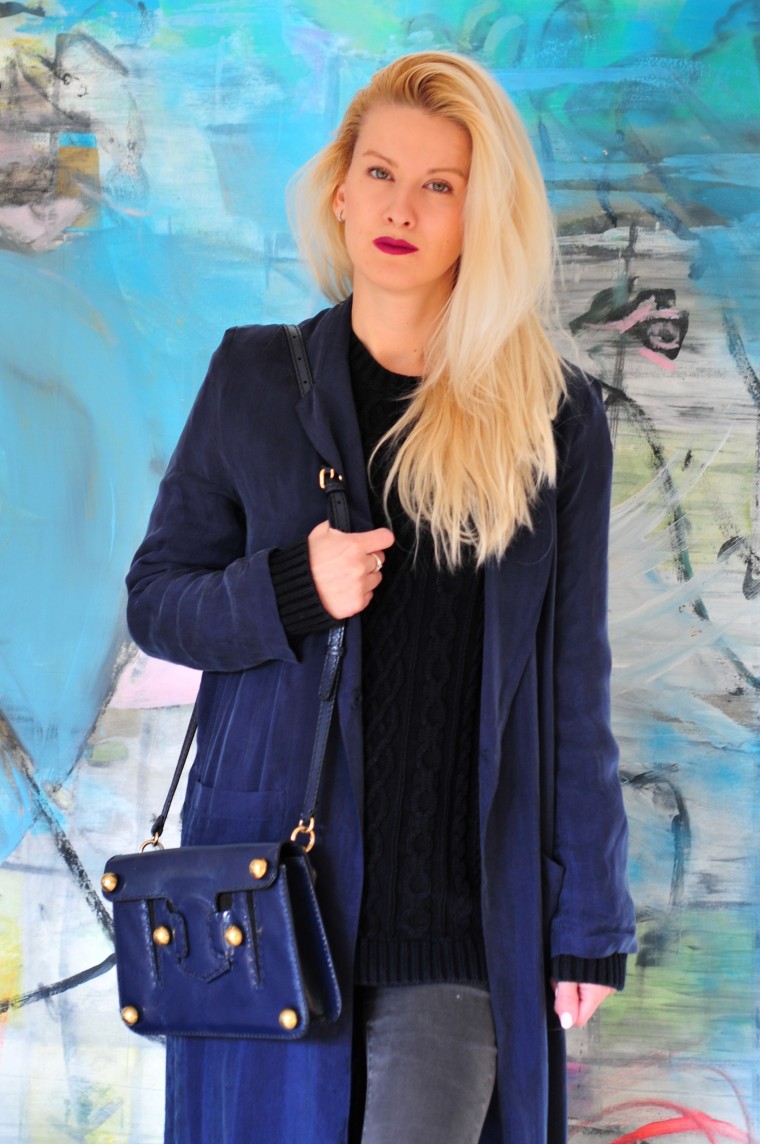 Trench: H&M, 2.Pullover: H&M men, 3.Hose/Pants: Zara, 4.Tasche/Bag: Fendi, 5.Schuhe/Shoes: H&M Art Review October - Cologne