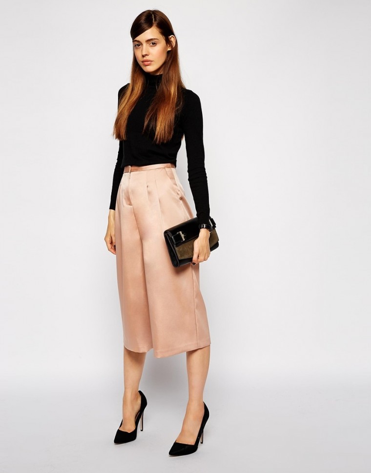 ASOS - Langer Hosenrock aus Satin - Nude