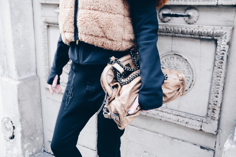 palina pralina blogwalk givenchy miu miu braun brown teddy leather leder tasche