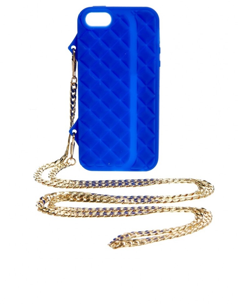 ASOS - Gestepptes iPhone-5-Etui mit Kettenriemen - Kobalt