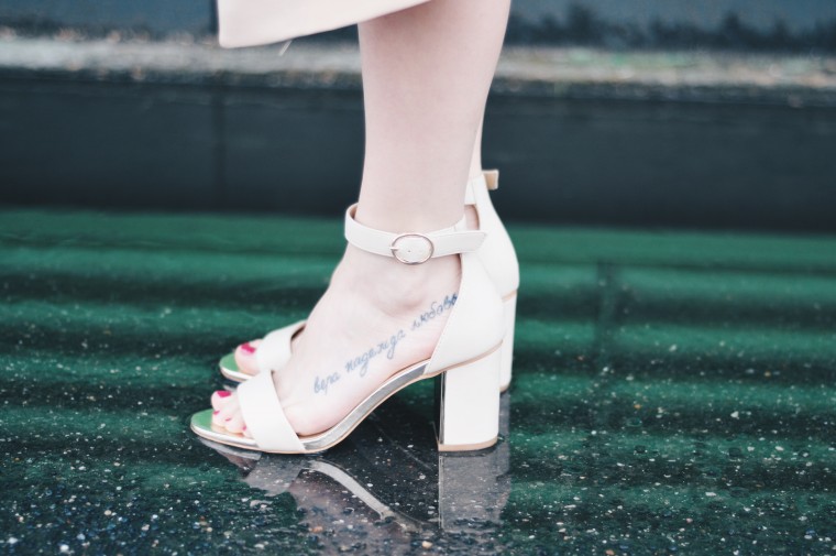 Oasis offene schuhe beige sandalen