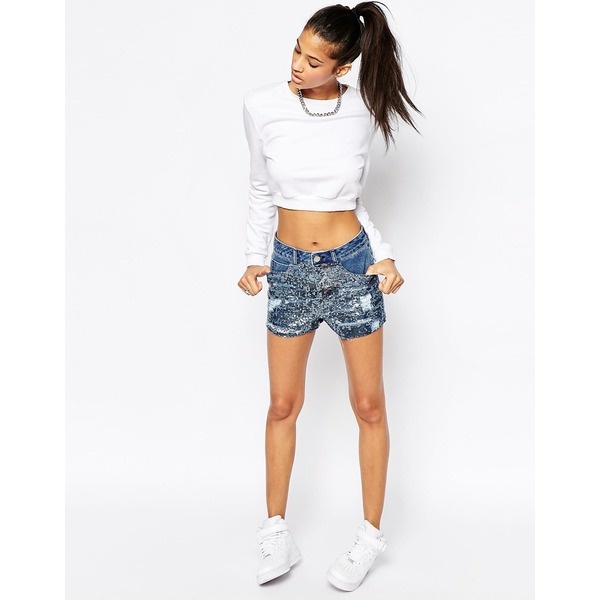 ASOS - Mom-Shorts aus Denim mit Pailletten und Zierrissen - Blau