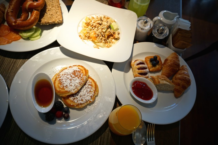 park hyatt hamburg breakfast