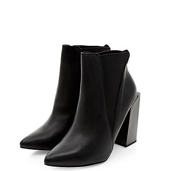 Spitze Stiefeletten mit Blockabsatz aus hochwertigem Leder, schwarz  new look acne boots black schwarz