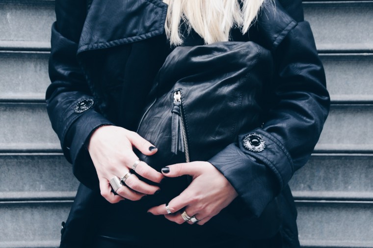 paris haute couture fashion week 2015 streetstyle dior details asos schwarz leder tasche rucksack black leather bag bagpack blogwalk palina pralina