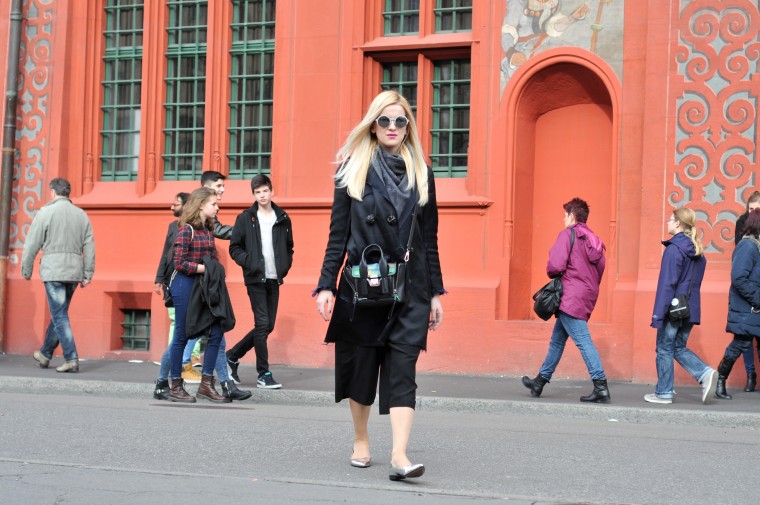 streetstyle phillip lim mini pashli schwarz black lanvin h&M mantel blau clarks silver blau grau palina pralina blogwalk fashion blogger